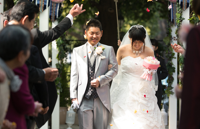 フラワーシャワー