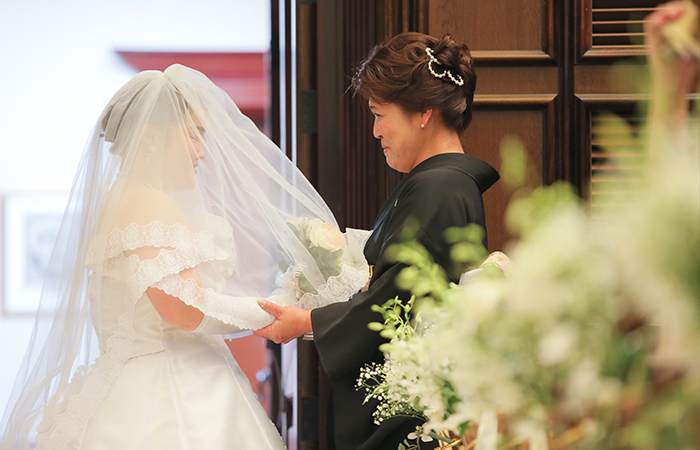 新郎新婦様モノクロ